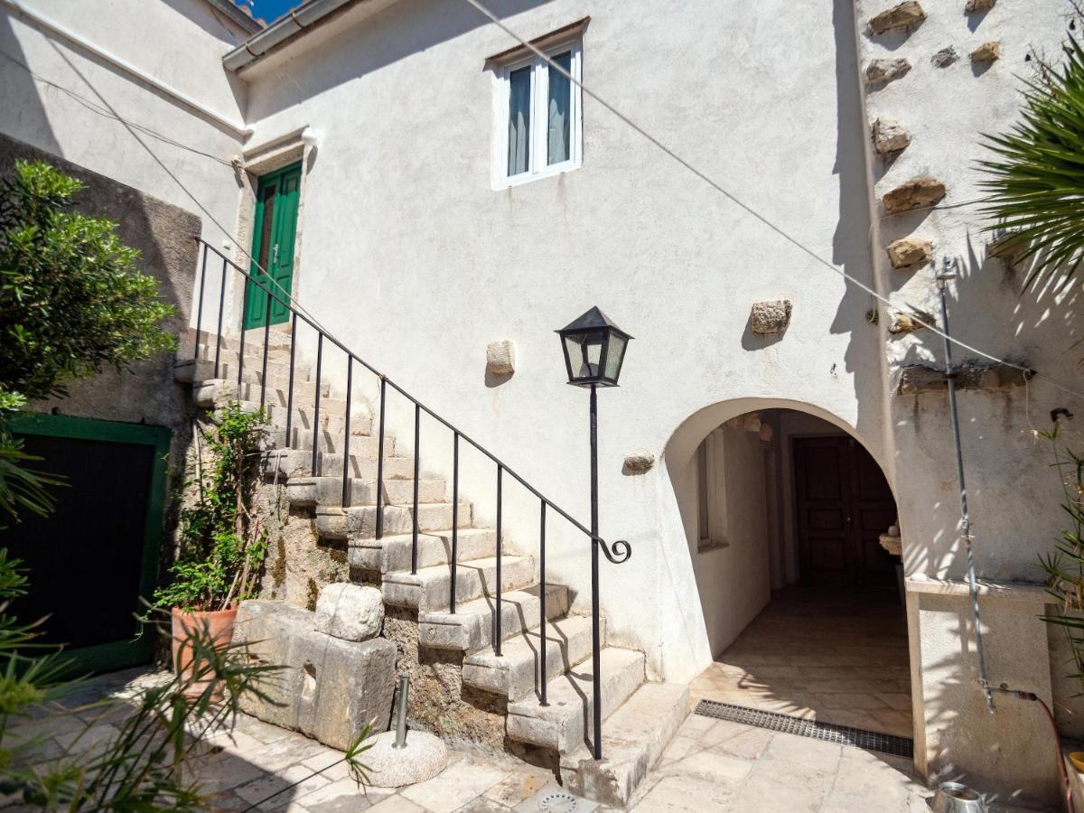 Apartment Julietta Rab Town Eksteriør billede